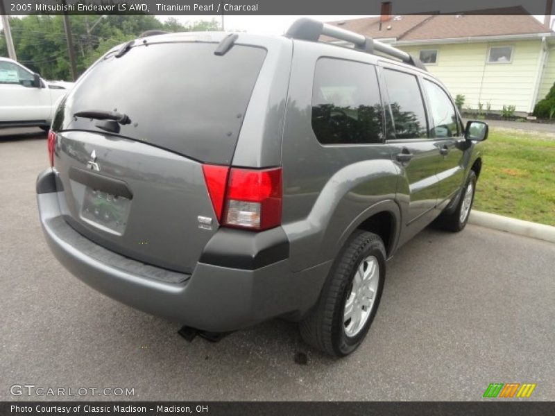 Titanium Pearl / Charcoal 2005 Mitsubishi Endeavor LS AWD