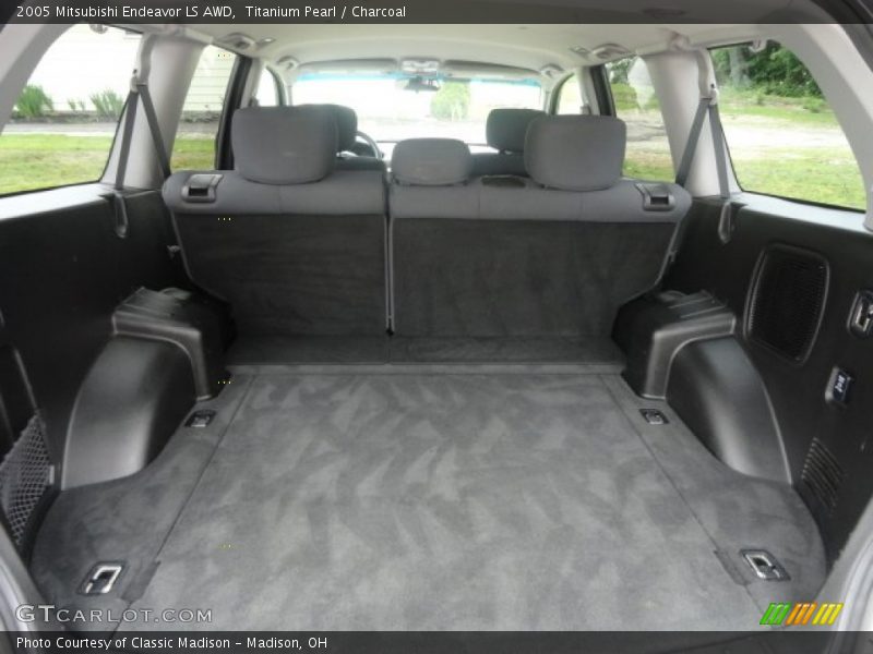 Titanium Pearl / Charcoal 2005 Mitsubishi Endeavor LS AWD