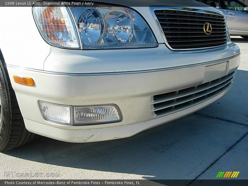 Diamond White Pearl / Ivory 1998 Lexus LS 400