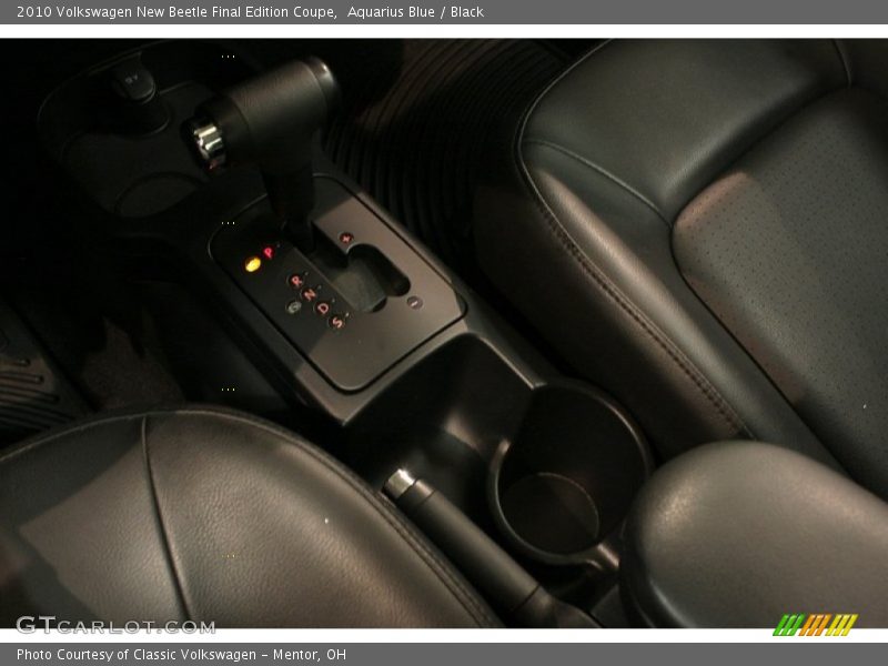 Aquarius Blue / Black 2010 Volkswagen New Beetle Final Edition Coupe