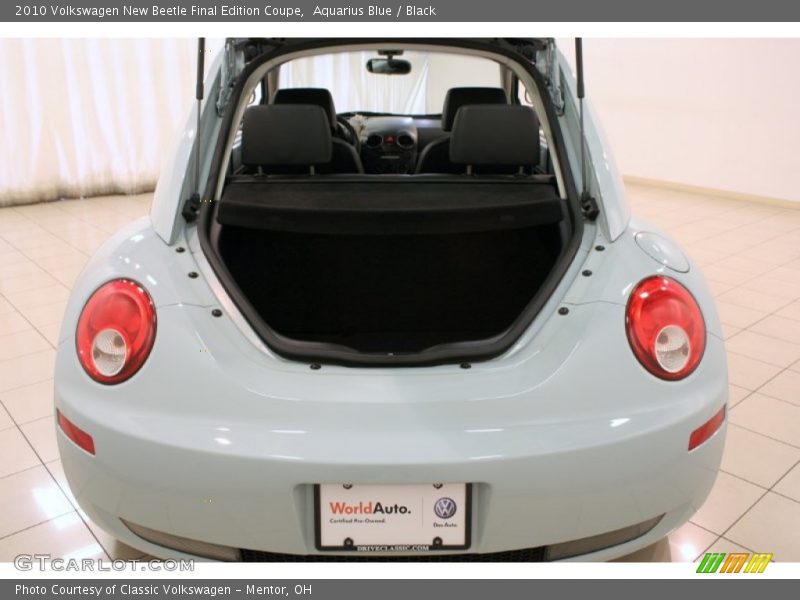 Aquarius Blue / Black 2010 Volkswagen New Beetle Final Edition Coupe