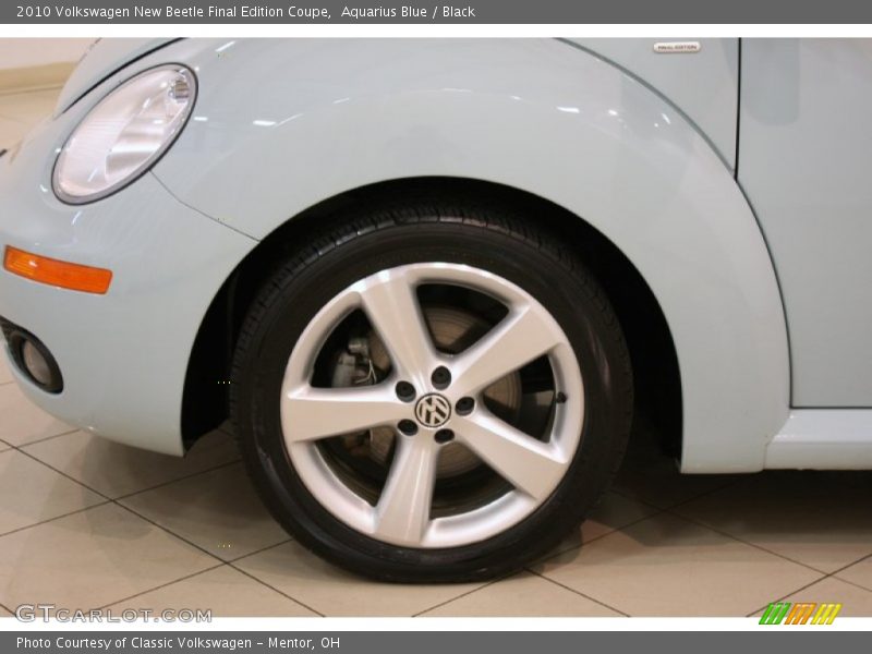 Aquarius Blue / Black 2010 Volkswagen New Beetle Final Edition Coupe