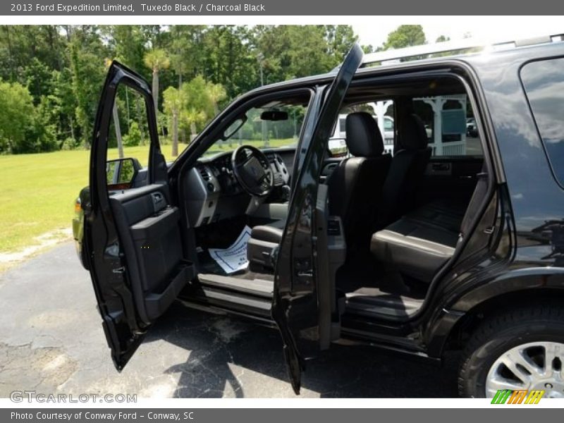 Tuxedo Black / Charcoal Black 2013 Ford Expedition Limited