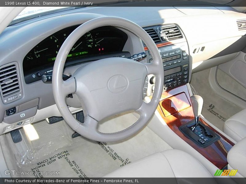 Diamond White Pearl / Ivory 1998 Lexus LS 400