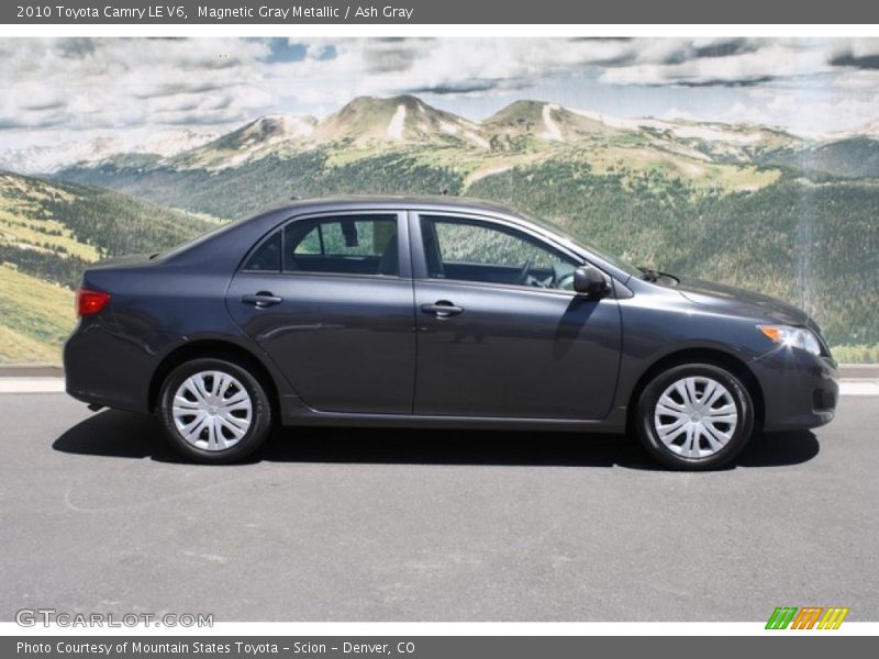 Magnetic Gray Metallic / Ash Gray 2010 Toyota Camry LE V6