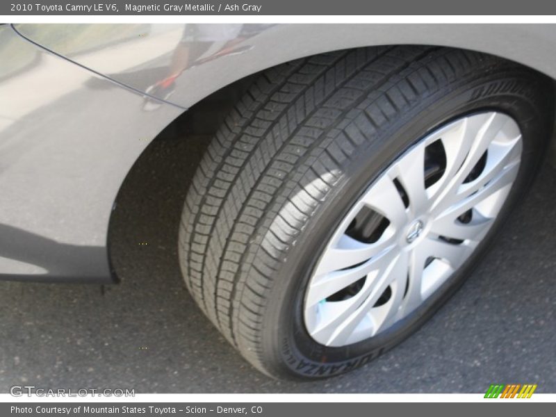 Magnetic Gray Metallic / Ash Gray 2010 Toyota Camry LE V6