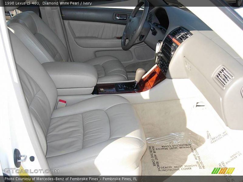 Diamond White Pearl / Ivory 1998 Lexus LS 400