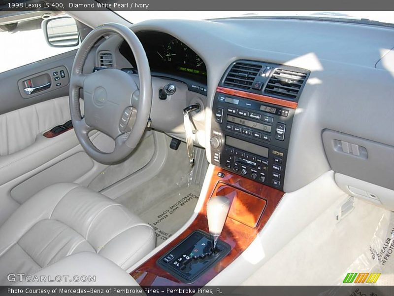 Diamond White Pearl / Ivory 1998 Lexus LS 400