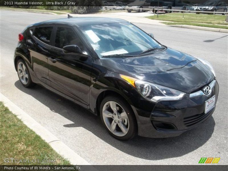Ultra Black / Gray 2013 Hyundai Veloster