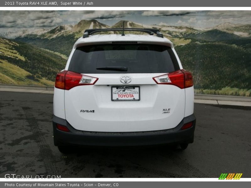 Super White / Ash 2013 Toyota RAV4 XLE AWD