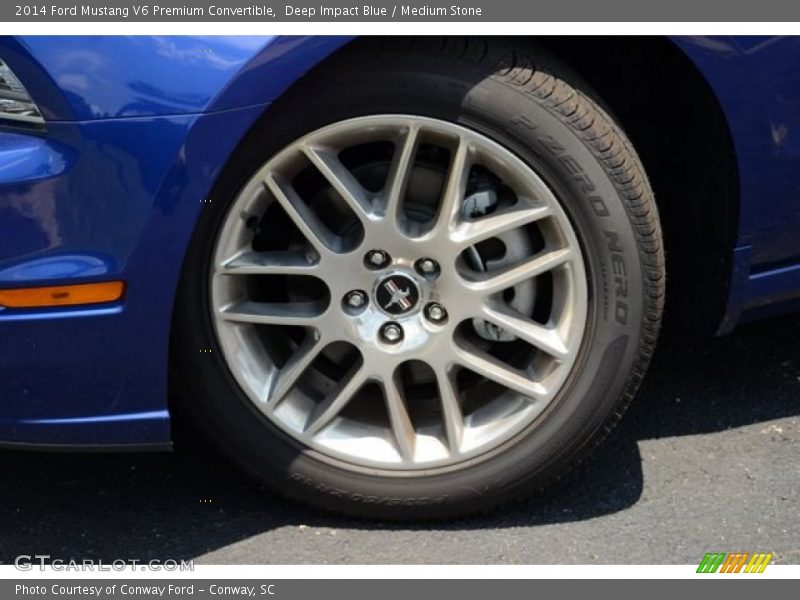  2014 Mustang V6 Premium Convertible Wheel
