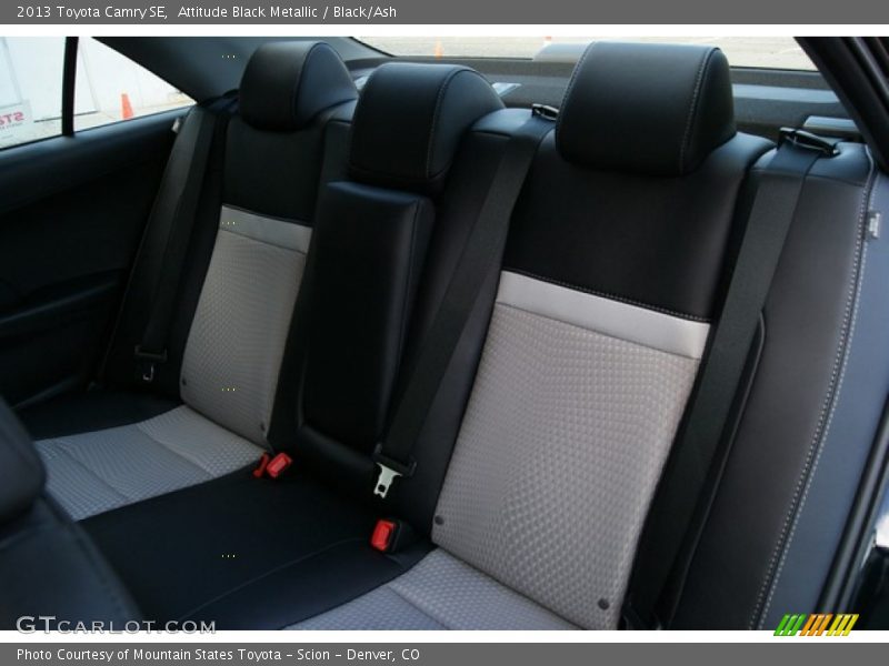 Attitude Black Metallic / Black/Ash 2013 Toyota Camry SE