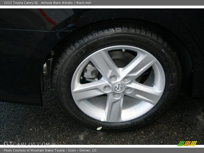 Attitude Black Metallic / Black/Ash 2013 Toyota Camry SE