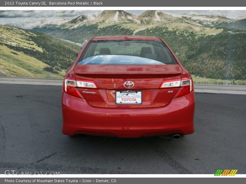 Barcelona Red Metallic / Black 2013 Toyota Camry SE