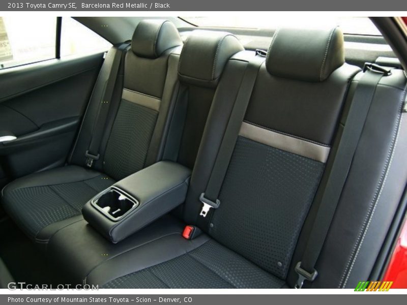 Barcelona Red Metallic / Black 2013 Toyota Camry SE