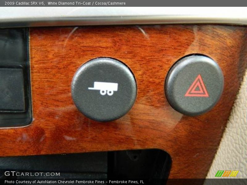 White Diamond Tri-Coat / Cocoa/Cashmere 2009 Cadillac SRX V6