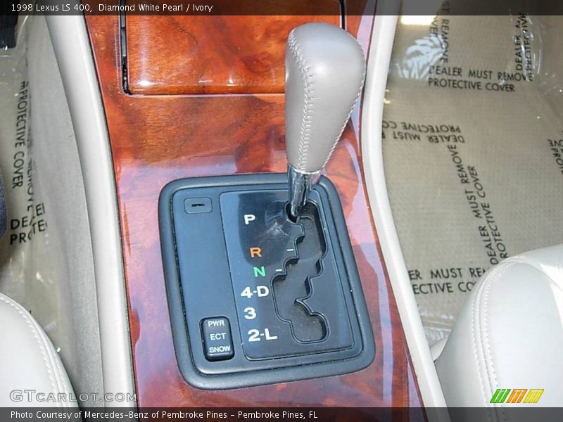 Diamond White Pearl / Ivory 1998 Lexus LS 400