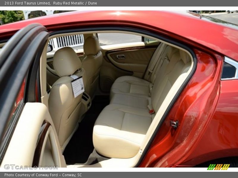 Ruby Red Metallic / Dune 2013 Ford Taurus Limited