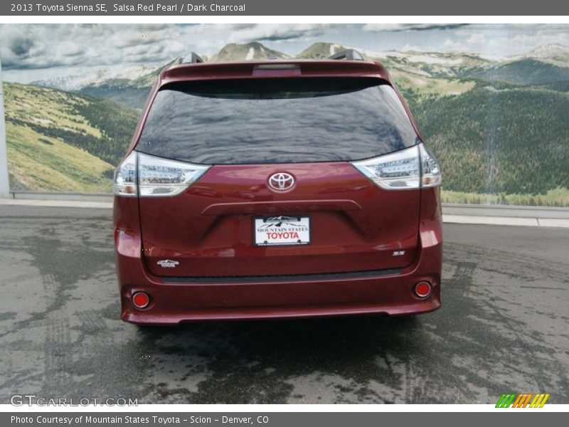 Salsa Red Pearl / Dark Charcoal 2013 Toyota Sienna SE