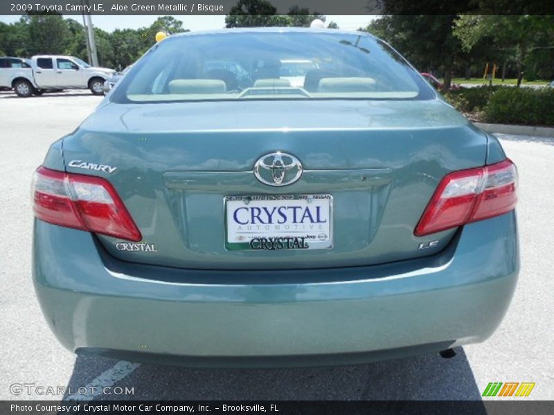 Aloe Green Metallic / Bisque 2009 Toyota Camry LE
