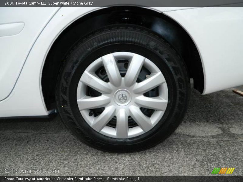 Super White / Stone Gray 2006 Toyota Camry LE