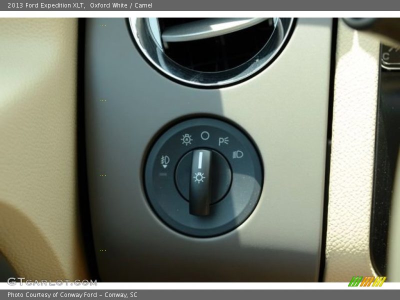 Oxford White / Camel 2013 Ford Expedition XLT