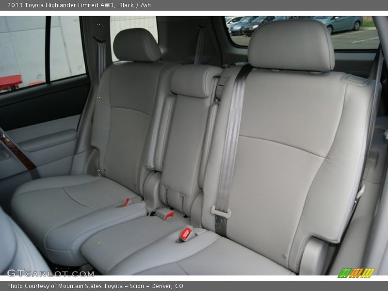 Black / Ash 2013 Toyota Highlander Limited 4WD