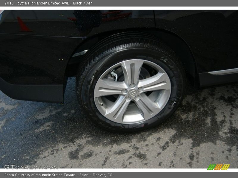 Black / Ash 2013 Toyota Highlander Limited 4WD