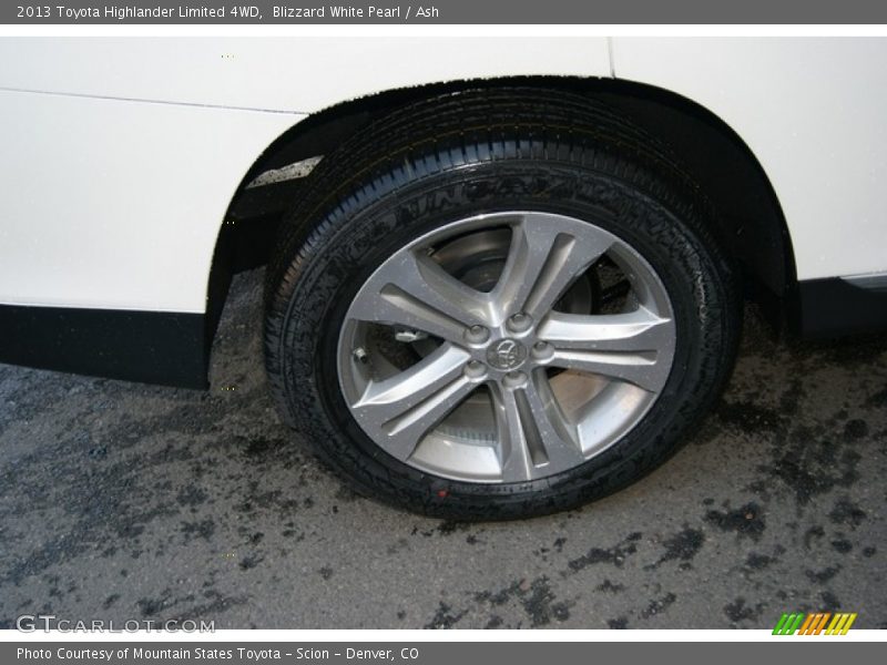 Blizzard White Pearl / Ash 2013 Toyota Highlander Limited 4WD