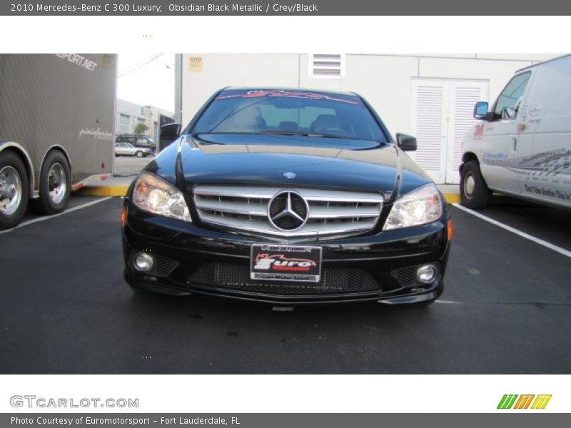 Obsidian Black Metallic / Grey/Black 2010 Mercedes-Benz C 300 Luxury