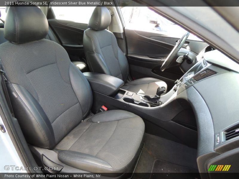 Iridescent Silver Blue Metallic / Black 2011 Hyundai Sonata SE
