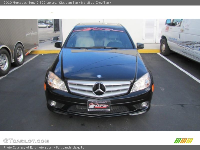 Obsidian Black Metallic / Grey/Black 2010 Mercedes-Benz C 300 Luxury