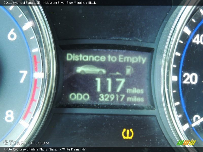 Iridescent Silver Blue Metallic / Black 2011 Hyundai Sonata SE