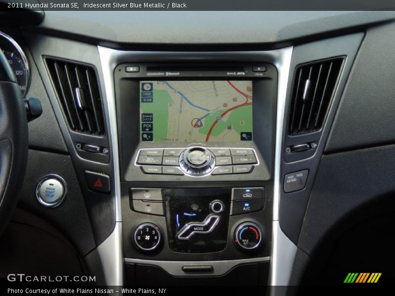 Iridescent Silver Blue Metallic / Black 2011 Hyundai Sonata SE