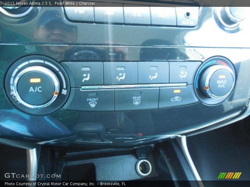 Pearl White / Charcoal 2013 Nissan Altima 2.5 S