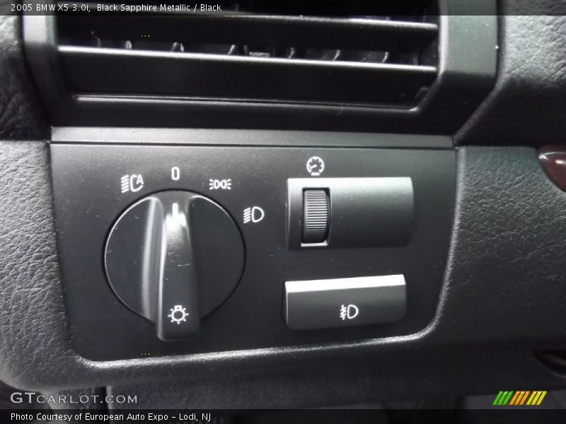 Black Sapphire Metallic / Black 2005 BMW X5 3.0i