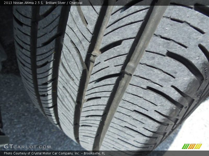 Brilliant Silver / Charcoal 2013 Nissan Altima 2.5 S