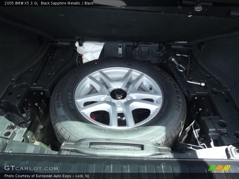 Black Sapphire Metallic / Black 2005 BMW X5 3.0i