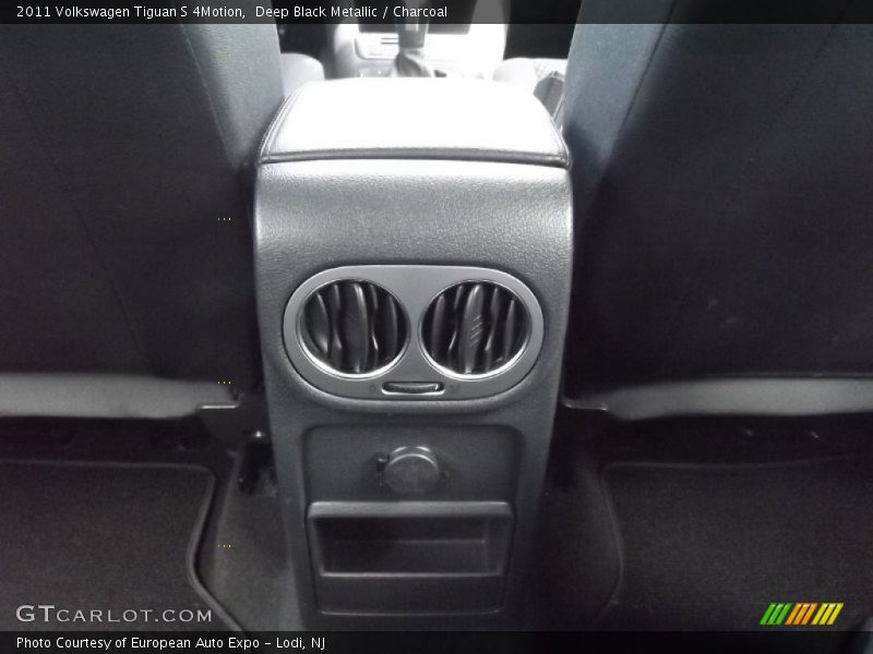 Deep Black Metallic / Charcoal 2011 Volkswagen Tiguan S 4Motion