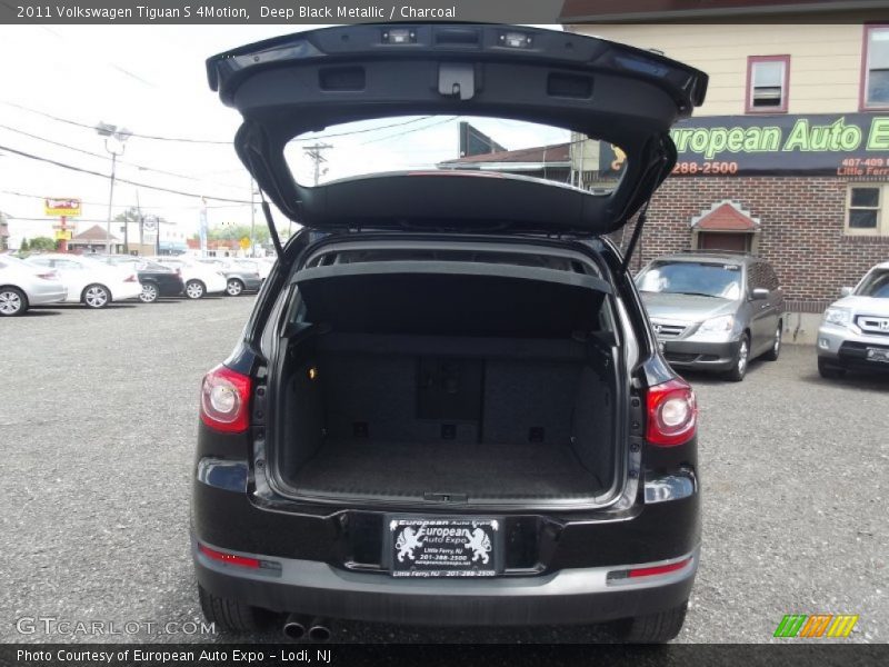 Deep Black Metallic / Charcoal 2011 Volkswagen Tiguan S 4Motion