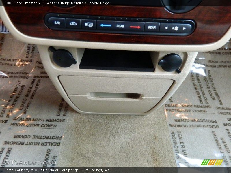 Arizona Beige Metallic / Pebble Beige 2006 Ford Freestar SEL