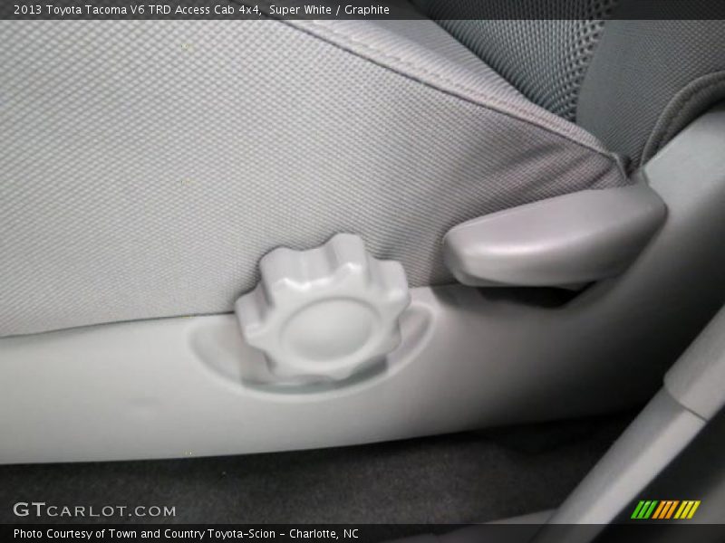 Super White / Graphite 2013 Toyota Tacoma V6 TRD Access Cab 4x4
