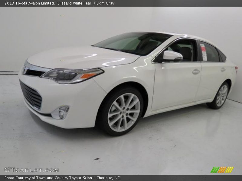 Blizzard White Pearl / Light Gray 2013 Toyota Avalon Limited