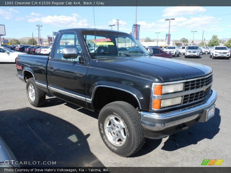 Front 3/4 View of 1993 C/K K1500 Regular Cab 4x4