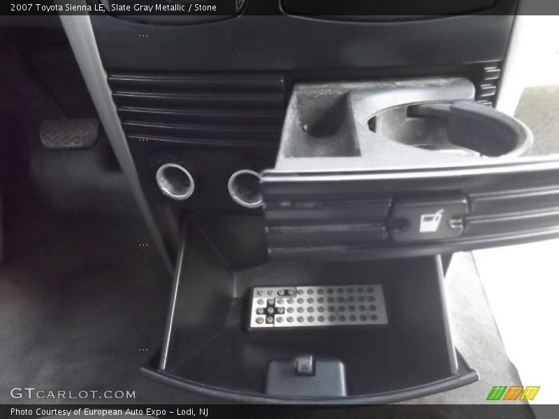 Slate Gray Metallic / Stone 2007 Toyota Sienna LE
