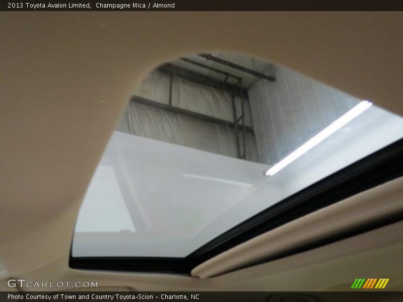 Champagne Mica / Almond 2013 Toyota Avalon Limited