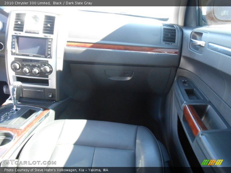 Black / Dark Slate Gray 2010 Chrysler 300 Limited