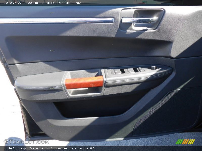 Black / Dark Slate Gray 2010 Chrysler 300 Limited