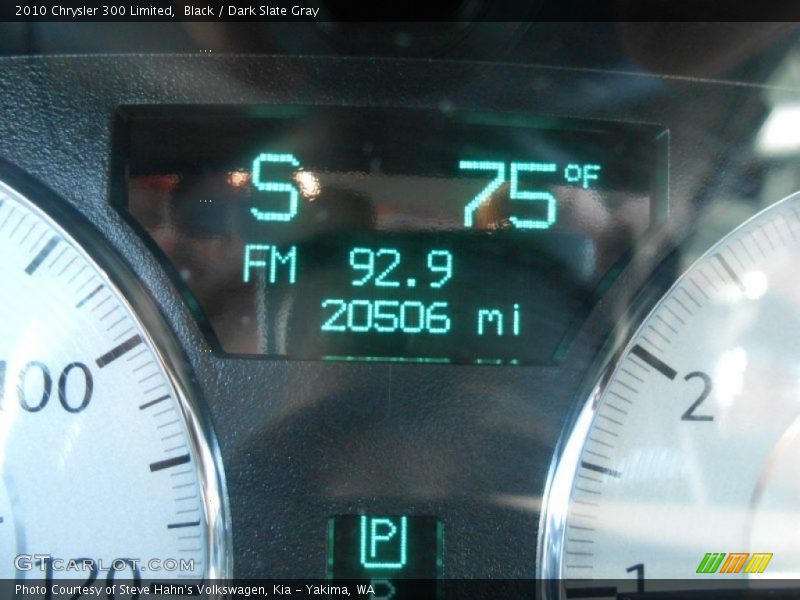 Black / Dark Slate Gray 2010 Chrysler 300 Limited