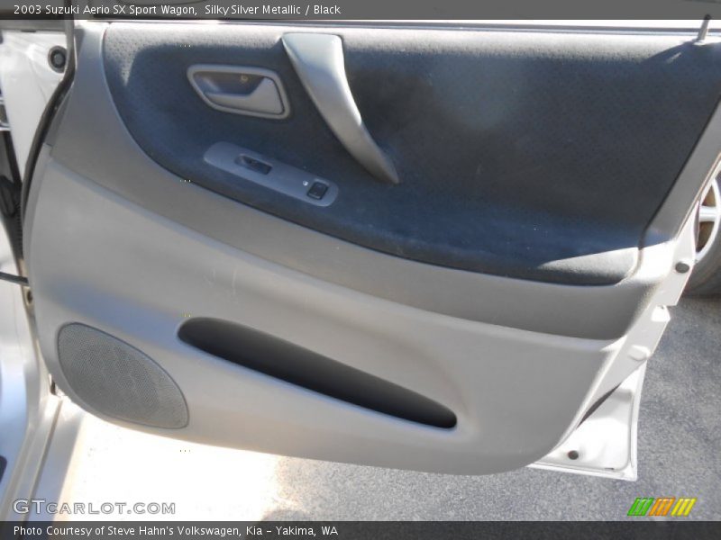 Silky Silver Metallic / Black 2003 Suzuki Aerio SX Sport Wagon